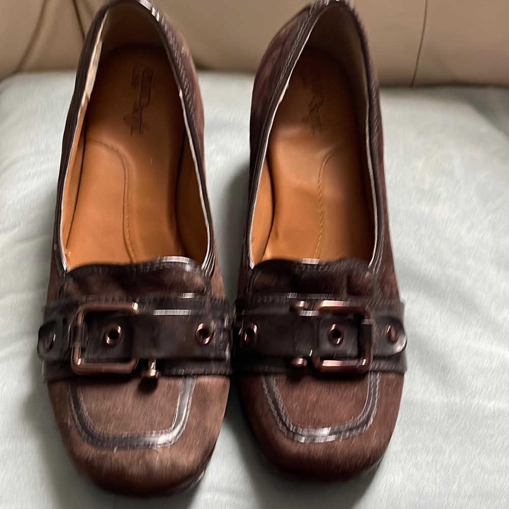 Women’s size 7 shoe. Euro soft brand